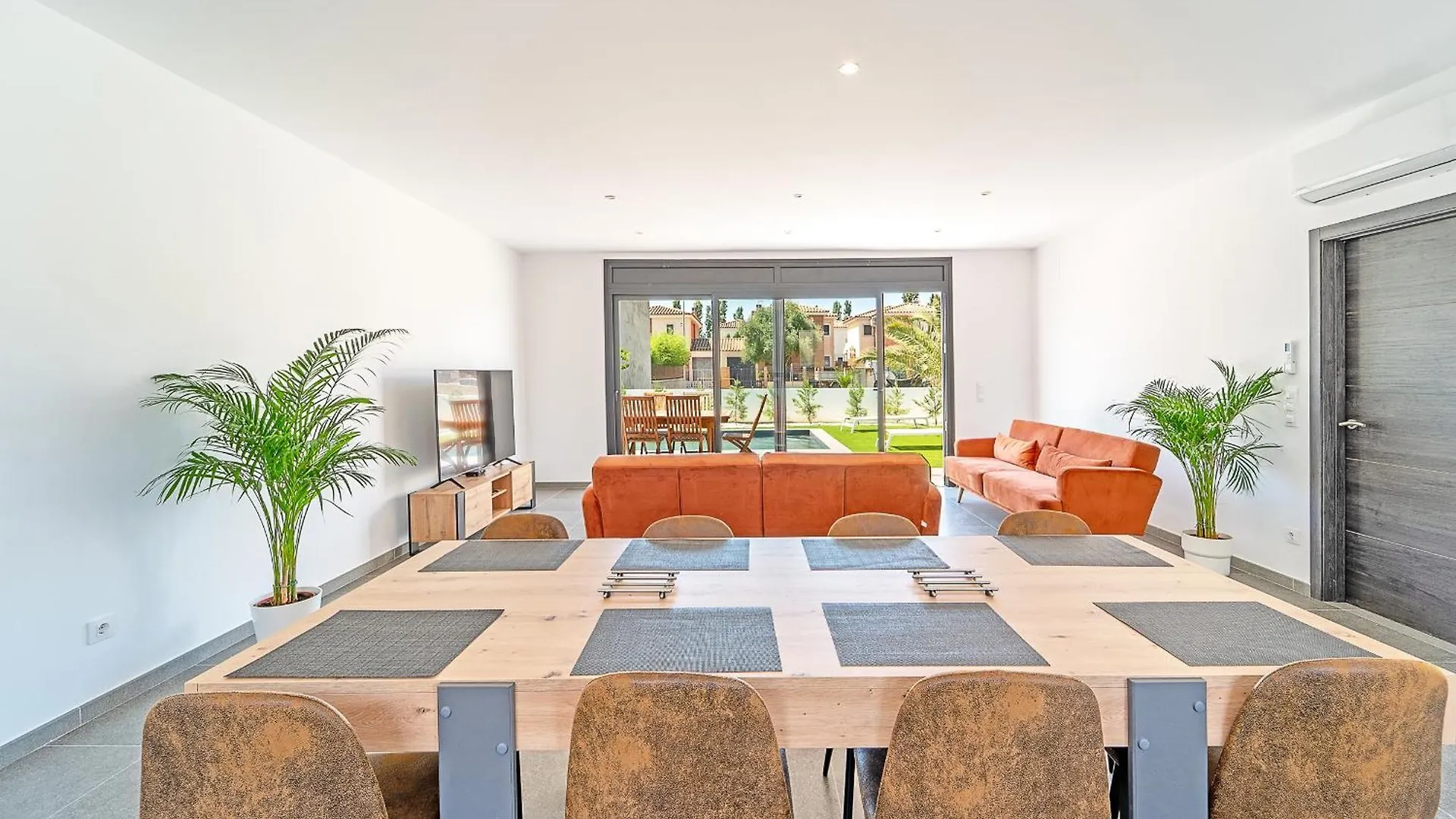 Welcs Villa 167 Emp Con Piscina Privada Empuriabrava Spanien